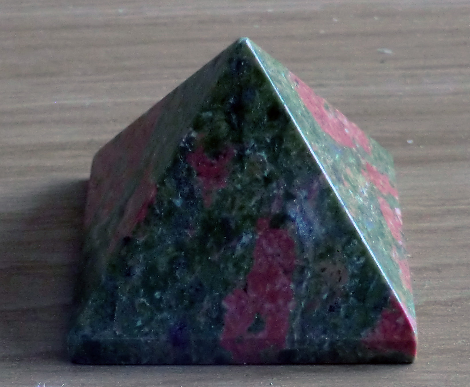Crystal Pyramid 16 Unakite 37mm Square