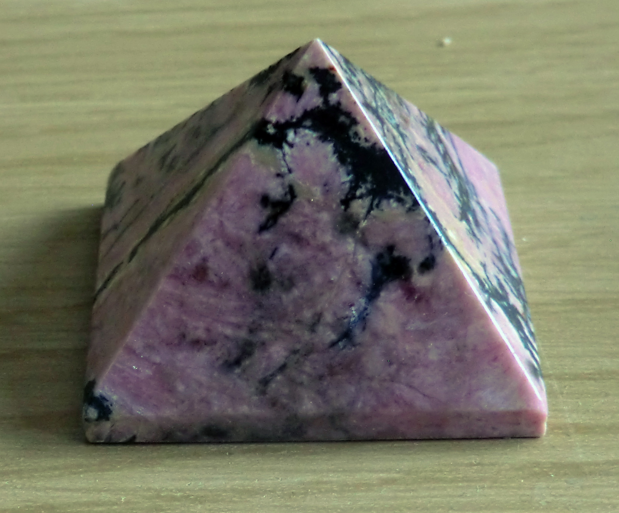 Crystal Pyramid 17 Rhodonite 37mm Square