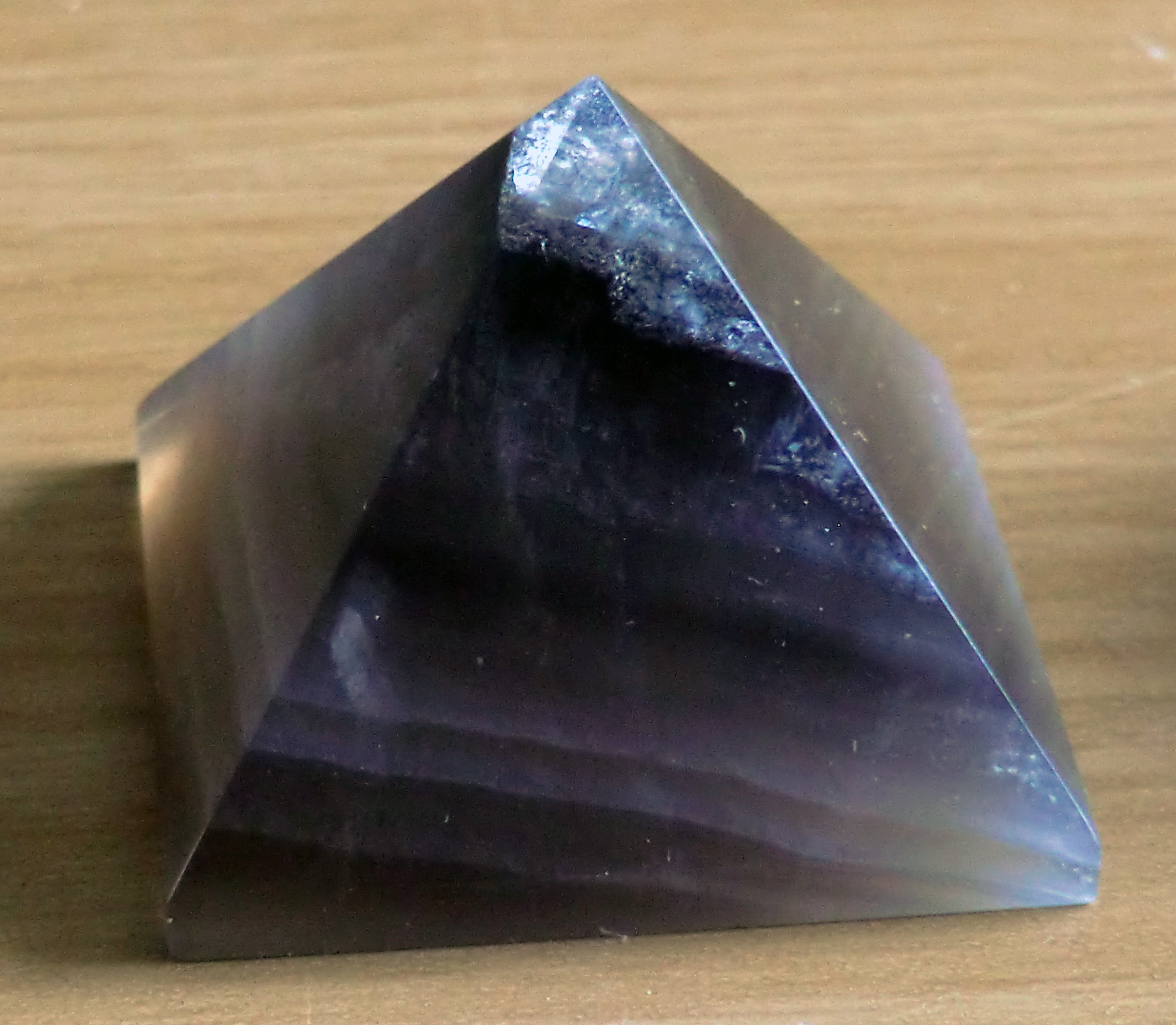 Crystal Pyramid 35 37mm Square