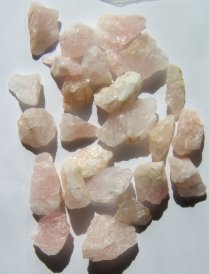 Medium Rose Quartz Pieces 500g